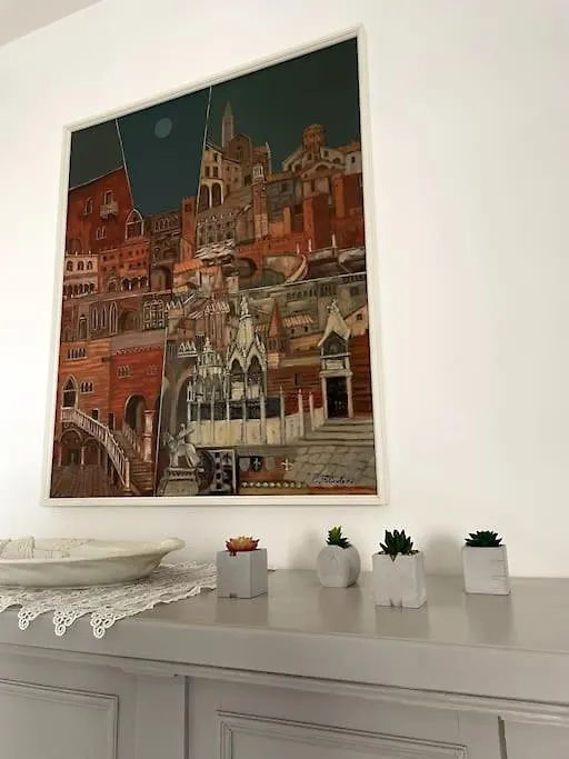 ヴェローナLa Casa Dell'Artistaアパートメント アパート ヴェローナ